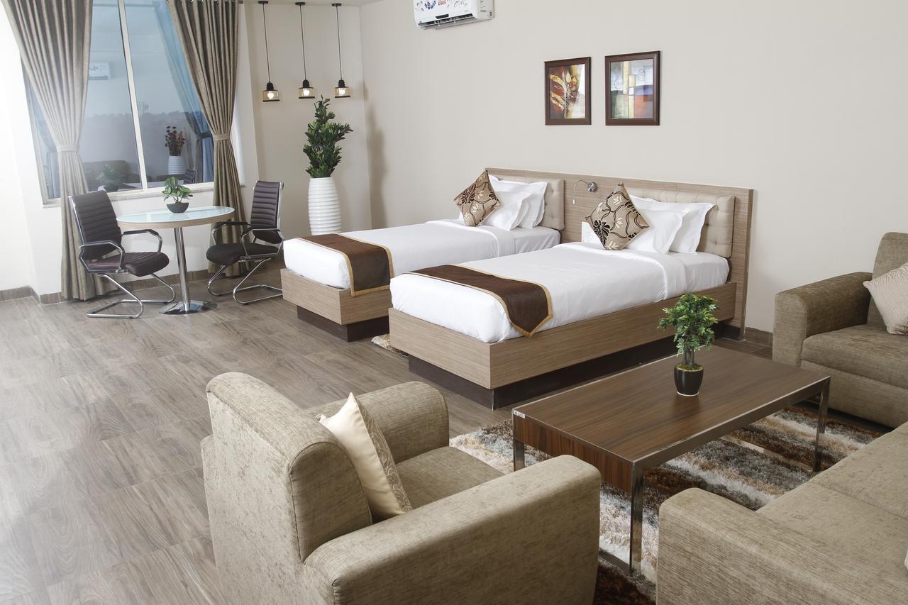 Hotel Genista Inn Ранчи Экстерьер фото