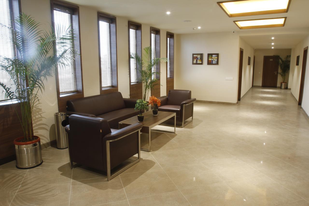 Hotel Genista Inn Ранчи Экстерьер фото