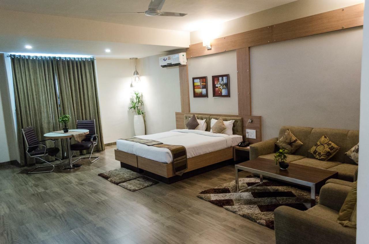 Hotel Genista Inn Ранчи Экстерьер фото