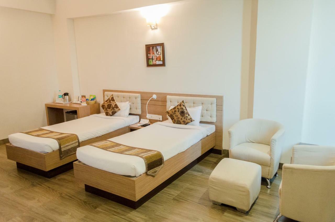 Hotel Genista Inn Ранчи Экстерьер фото