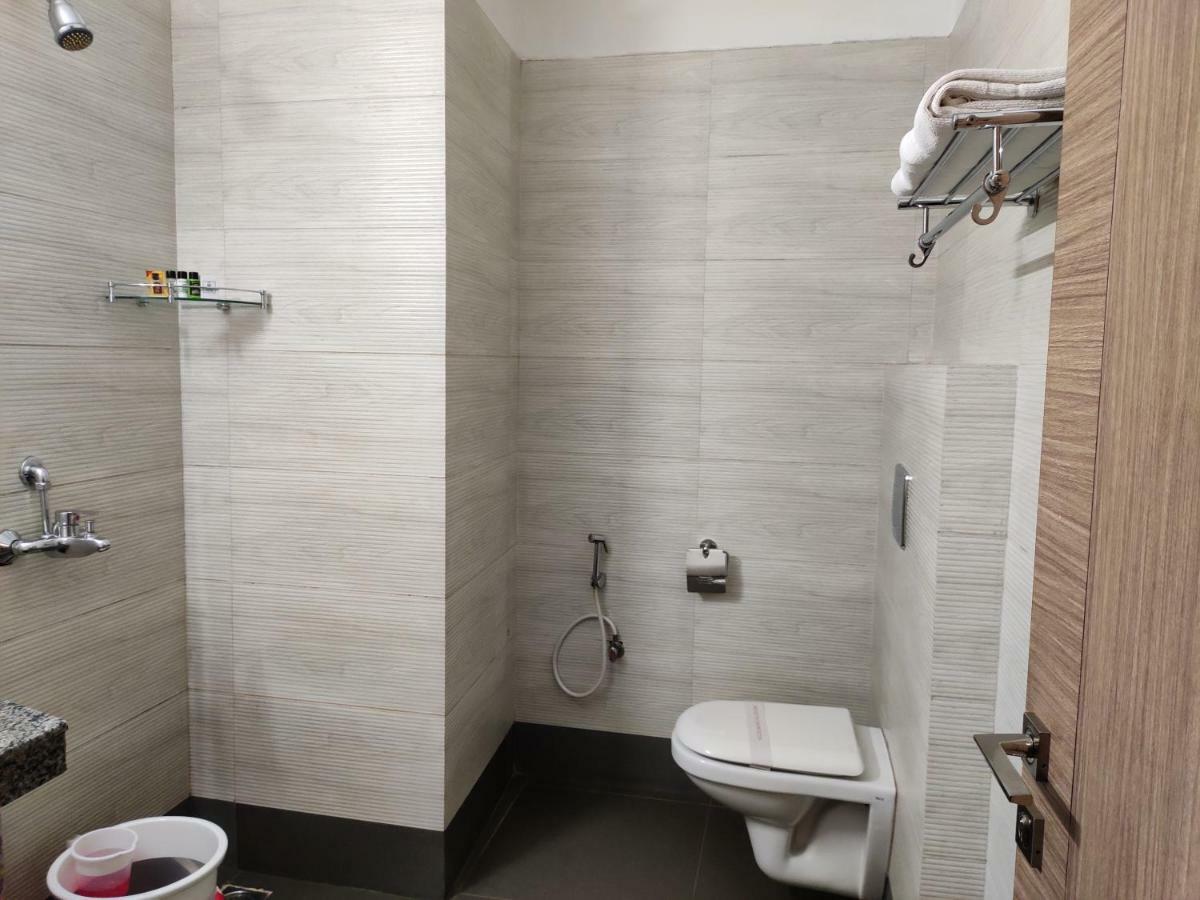 Hotel Genista Inn Ранчи Экстерьер фото