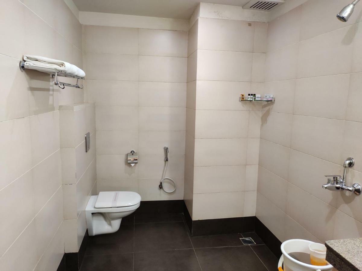 Hotel Genista Inn Ранчи Экстерьер фото
